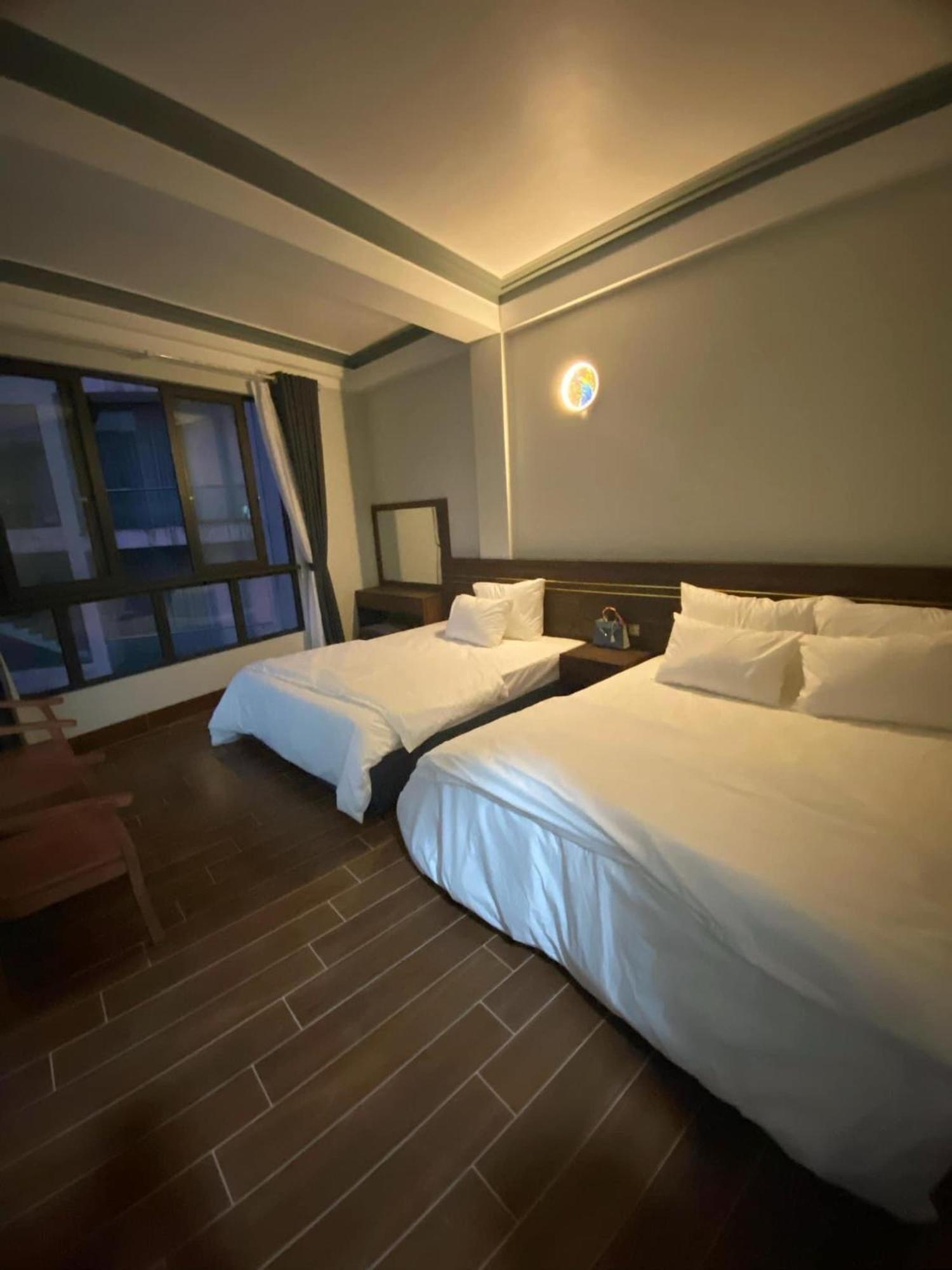 Khach San Hung Trang Hotel Tam Ðảo Esterno foto